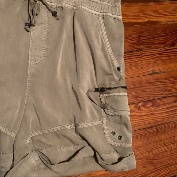 Marrakech khaki romper in Size Large - Picture 6 of 14